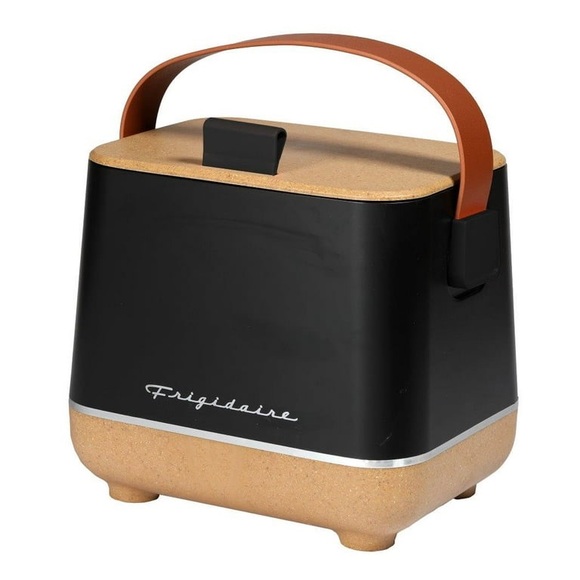 Frigidaire Insulated Electric Beverage Cooler/Fridge - Picture 3 of 7